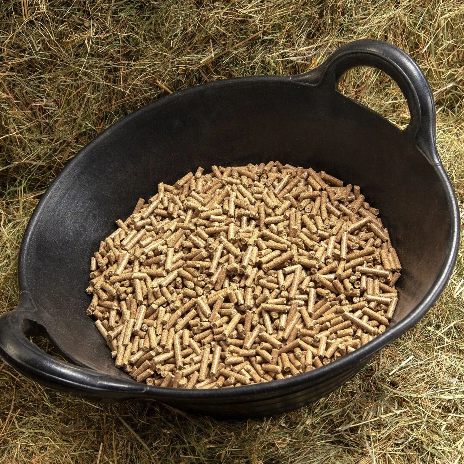 Spillers HDF Lay Off Cubes (25kg) 3 Spillers HDF Lay Off Cubes (25kg) - Image 3