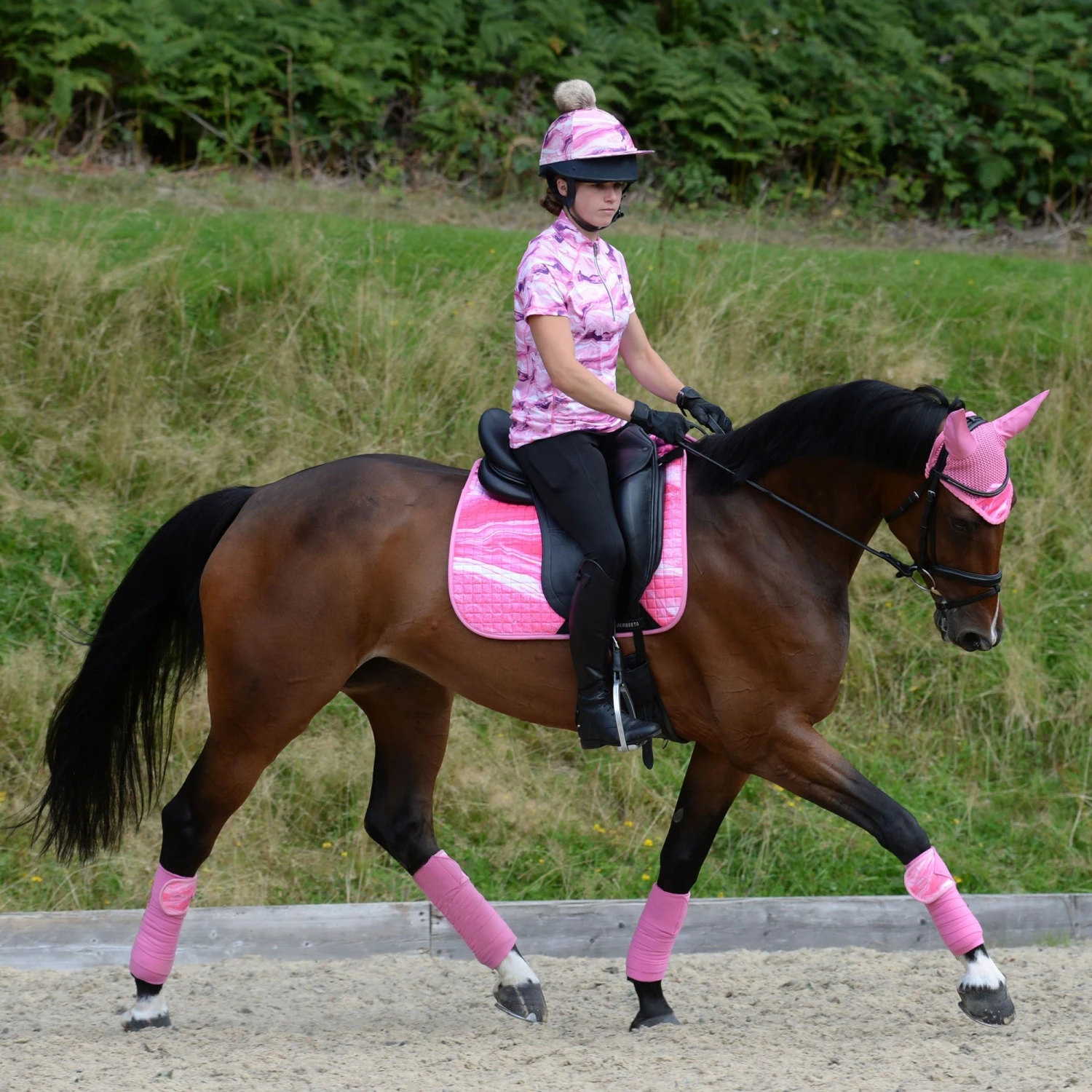 Weatherbeeta Prime Marble Dressage Saddle Pad (Pink Swirl Marble Print) 3 Weatherbeeta Prime Marble Dressage Saddle Pad (Pink Swirl Marble Print) - Image 3
