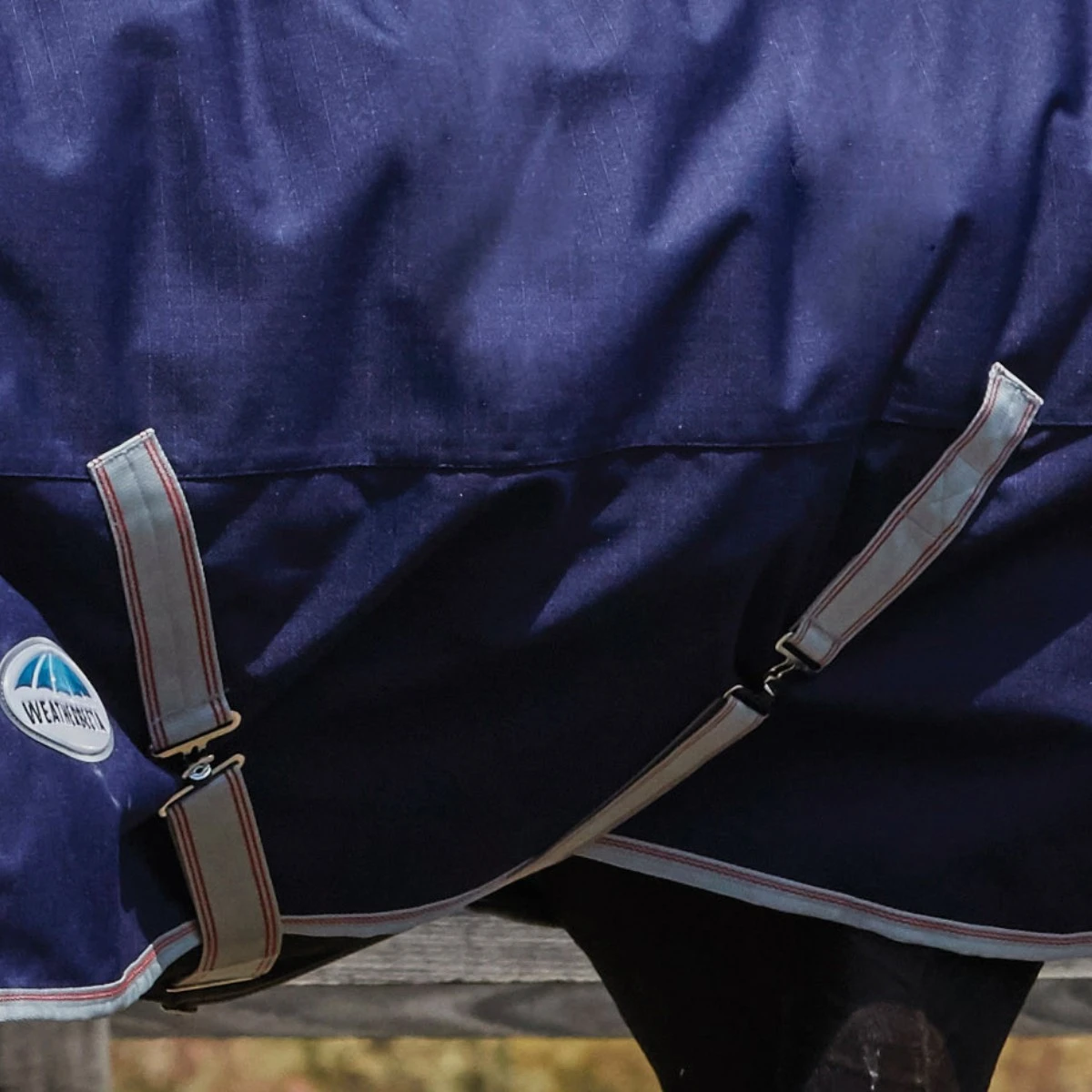 Weatherbeeta Comfitec Essential Detach-A-Neck 220g Medium (Navy/Silver/Red) 6 Weatherbeeta Comfitec Essential Detach-A-Neck 220g Medium (Navy/Silver/Red) - Image 6